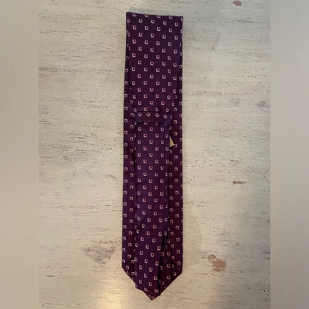 Paul‎ Stuart Made in Italy Square Print Woven Silk Tie in Burgundy (Multi) $195